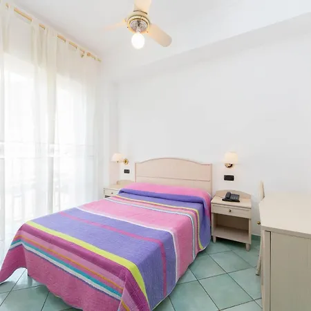 Apartahotel La Residenza 3*