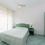 拉日斯登兹艾公寓酒店